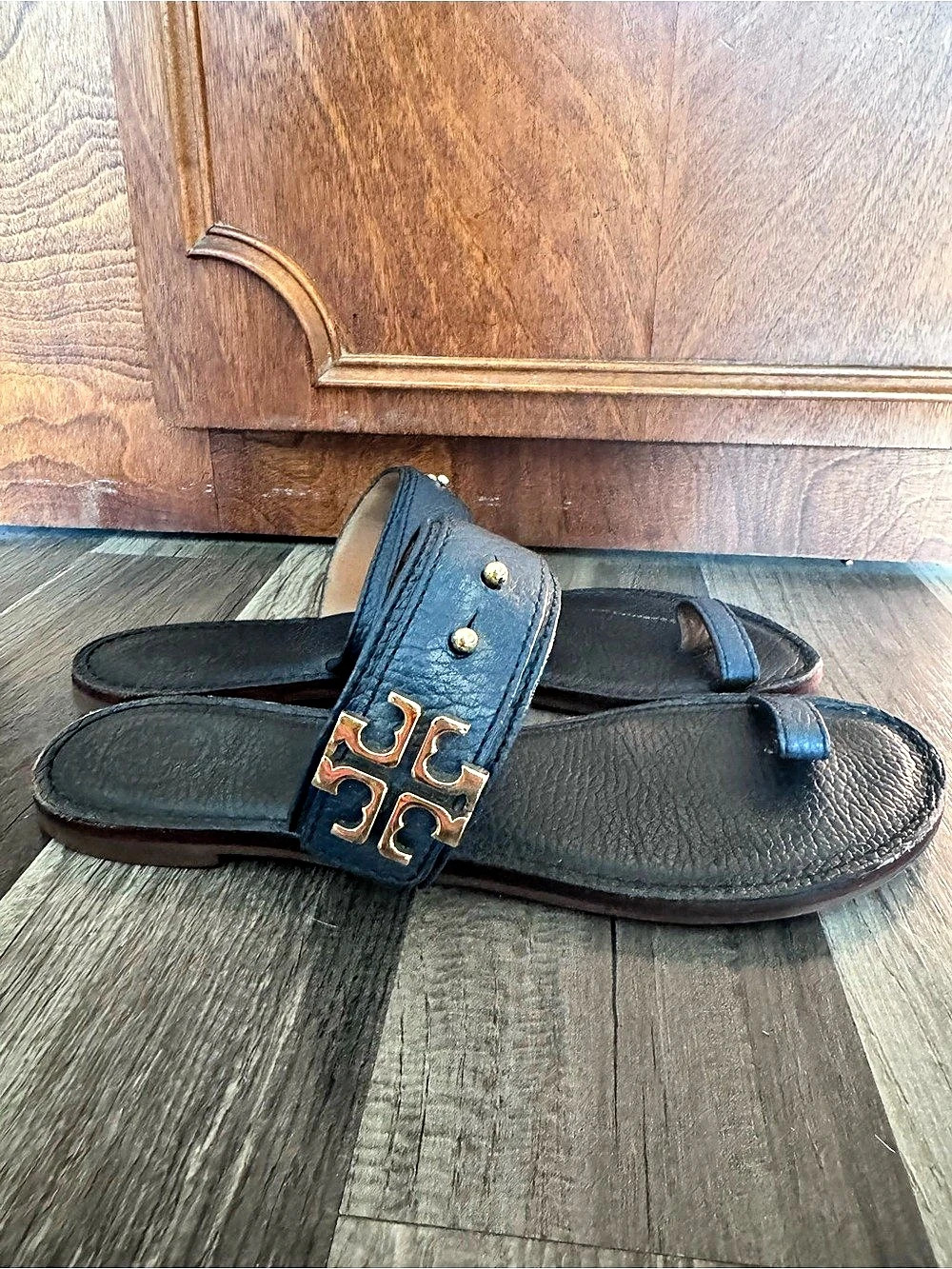 Tory Burch Navy Blue Everly Leather Toe Ring Sandals Size 8